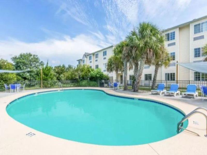 Microtel Inn & Suites By Wyndham Carolina Beach Eksteriør billede