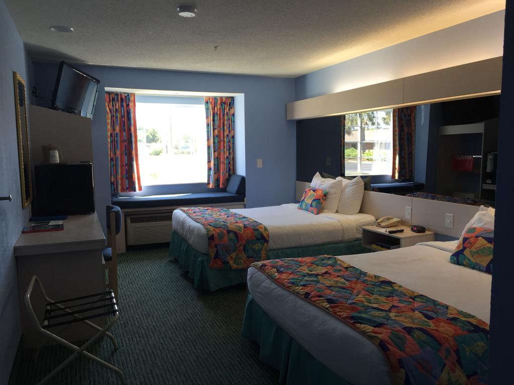 Microtel Inn & Suites By Wyndham Carolina Beach Eksteriør billede