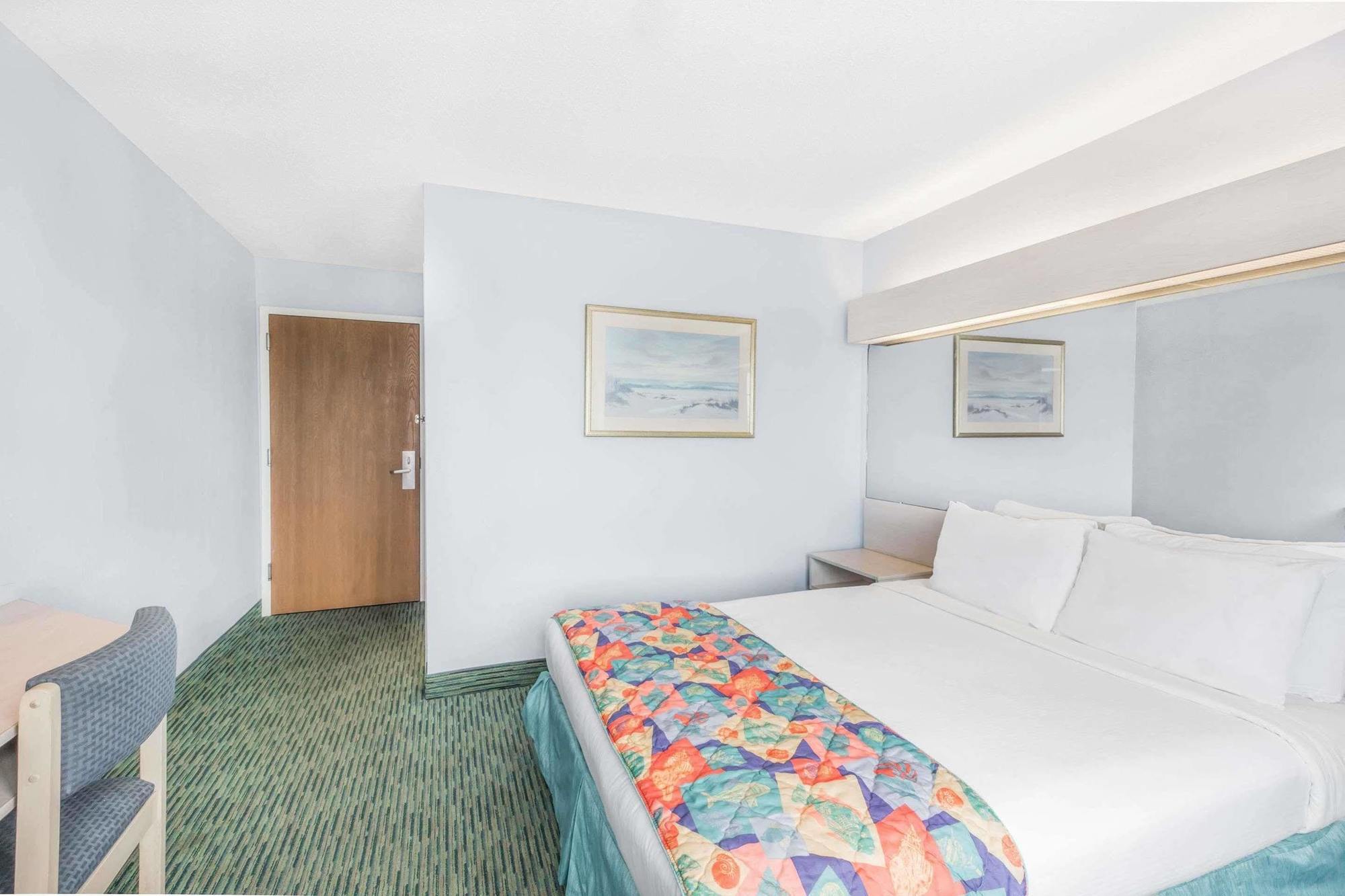 Microtel Inn & Suites By Wyndham Carolina Beach Eksteriør billede
