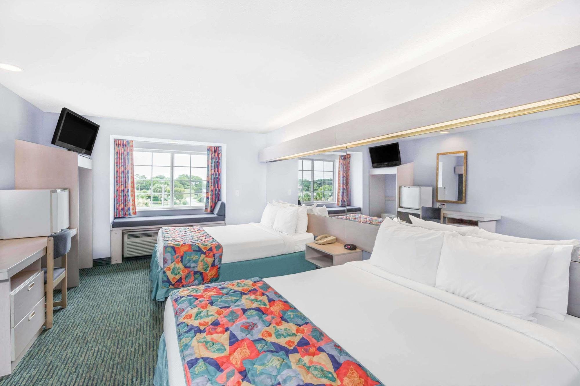 Microtel Inn & Suites By Wyndham Carolina Beach Eksteriør billede